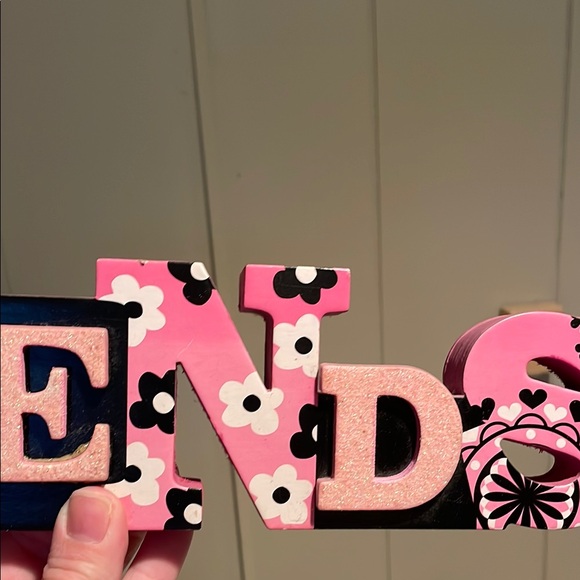 Pink and Black FRIENDS Decorative Sign - Picture 4 of 11
